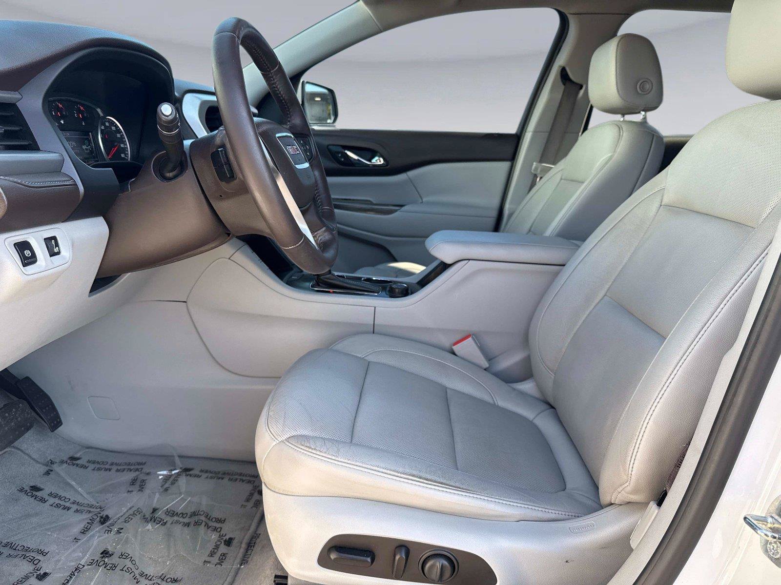 Used 2017 GMC Acadia SLT FWD image 23