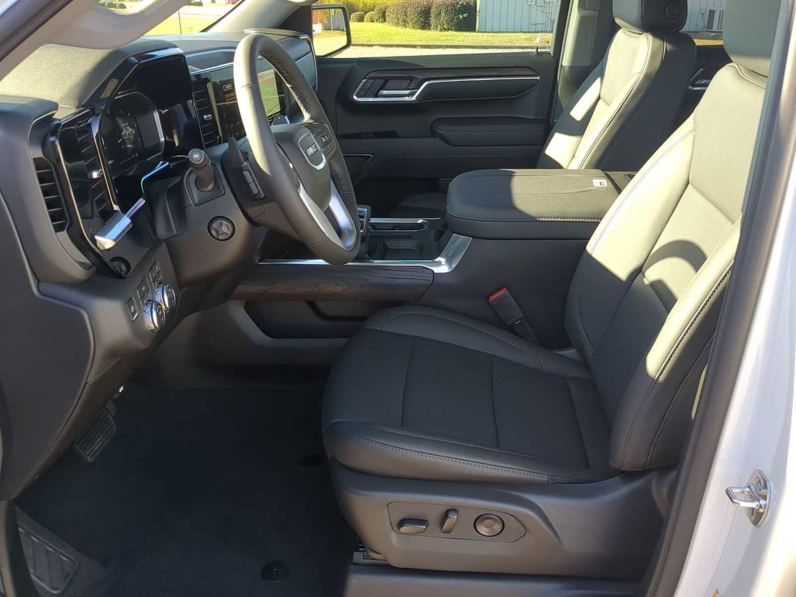 New 2026 GMC Sierra 1500 SLT w/ SLT Premium Package image 14