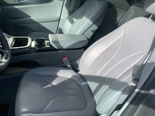 Certified 2023 Lincoln Nautilus Reserve w/ Monochromatic Package AWD/4WD image 15