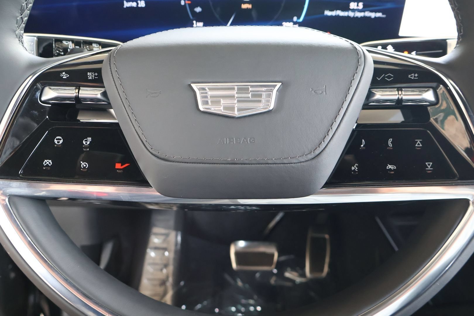 Certified 2026 Cadillac Vistiq Luxury w/ LPO, Floor Liner Package AWD/4WD image 22