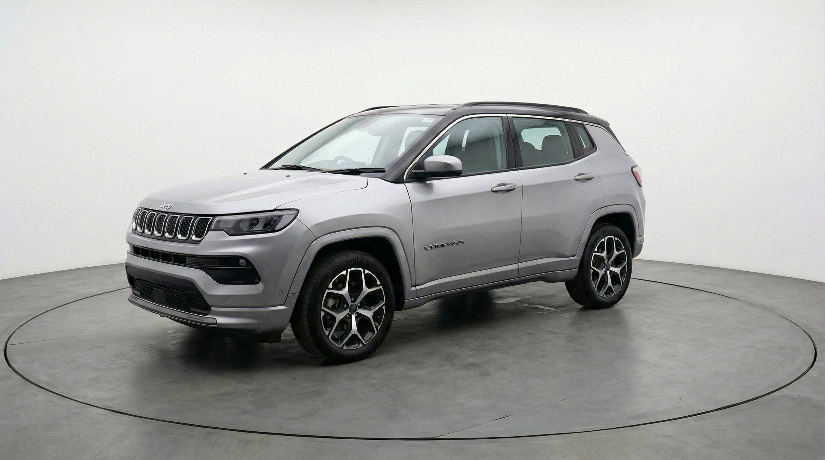 Used 2025 Jeep Compass Limited image 3