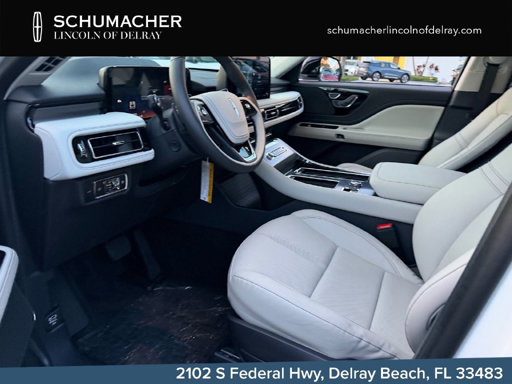 New 2026 Lincoln Aviator AWD image 11