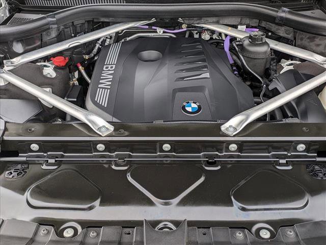Used 2024 BMW X7 xDrive40i w/ Premium Package image 26