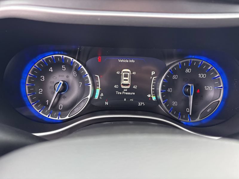 New 2026 Chrysler Pacifica Select AWD/4WD image 25