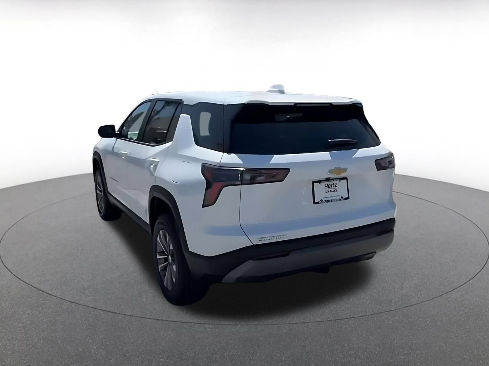 Used 2025 Chevrolet Equinox LT FWD image 10