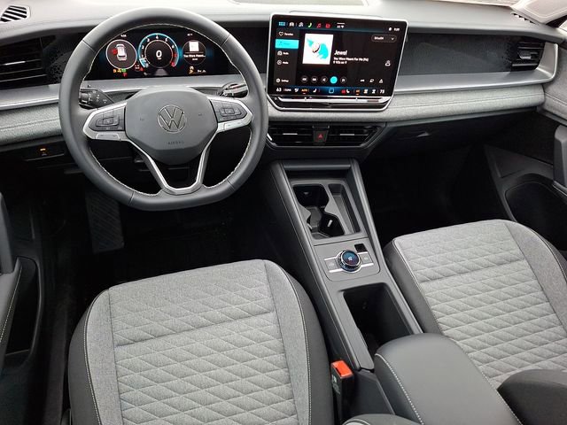 New 2026 Volkswagen Tiguan S AWD/4WD image 2