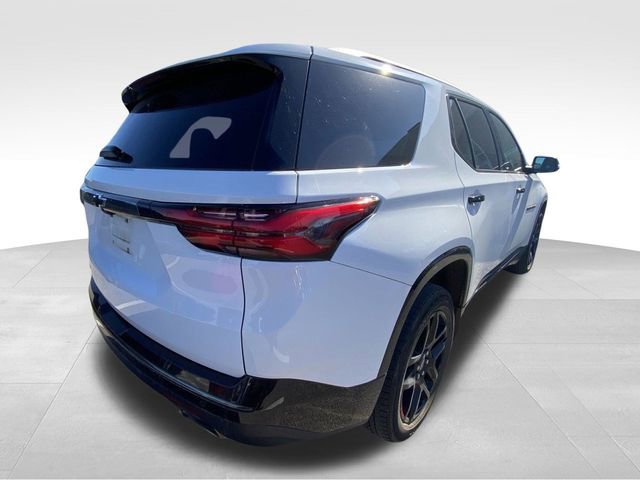 Used 2022 Chevrolet Traverse Premier w/ Redline Edition FWD image 17