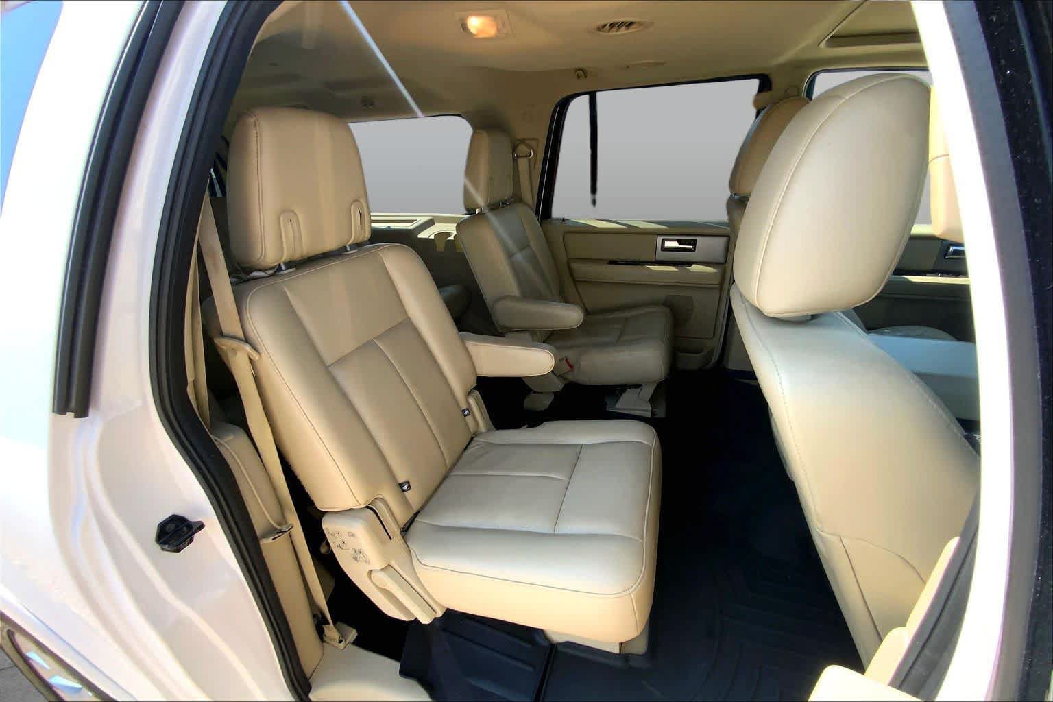 Used 2017 Ford Expedition EL Limited w/ Equipment Group 301A RWD image 20