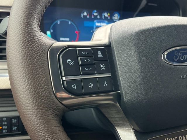 Used 2025 Ford F450 King Ranch w/ Chrome Package image 33