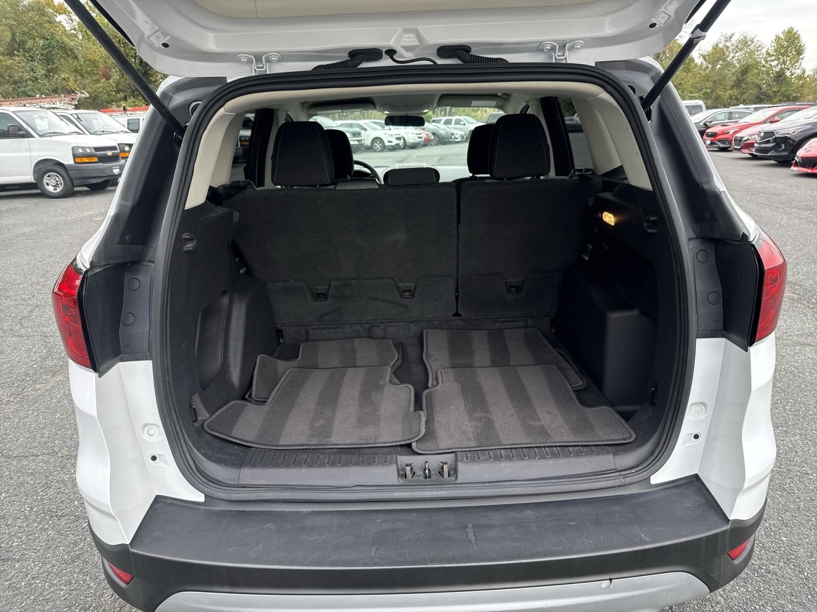 Used 2019 Ford Escape SE AWD/4WD image 26