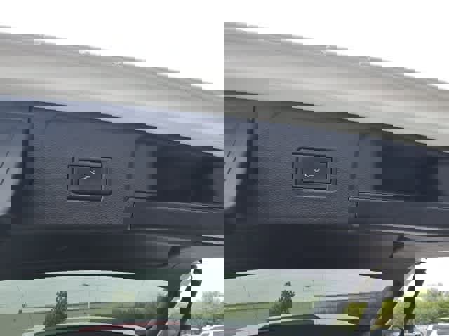 Used 2022 Volkswagen Atlas SEL Premium image 24