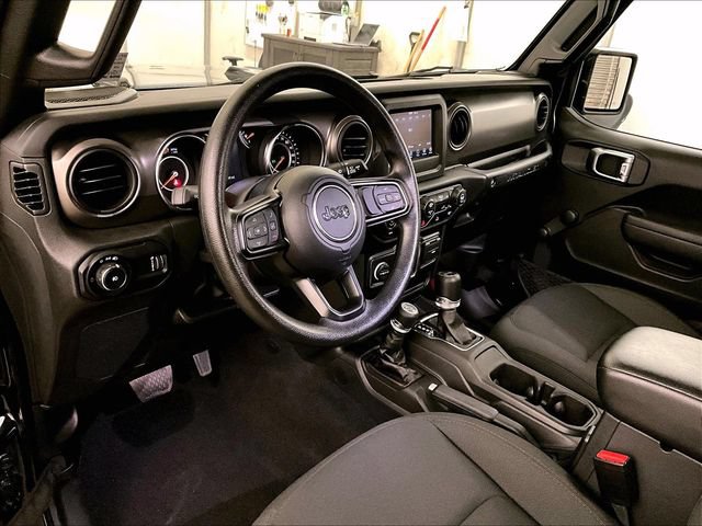Used 2023 Jeep Wrangler Sport AWD/4WD image 12