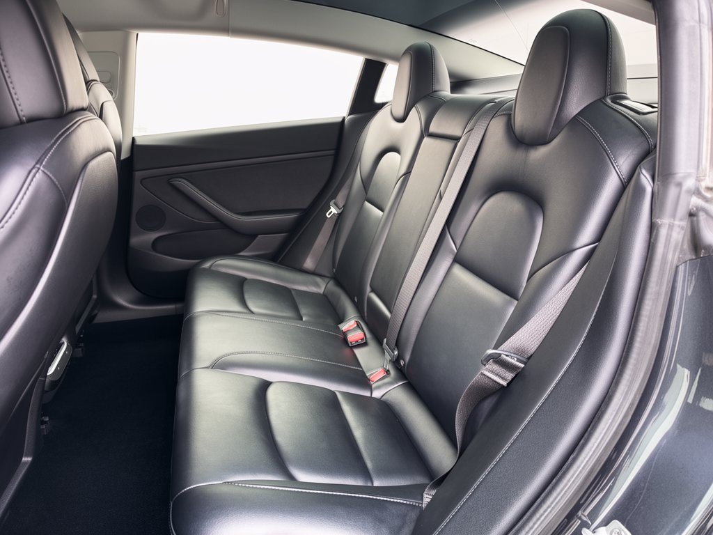 Used 2021 Tesla Model 3 Standard Range Plus RWD image 25