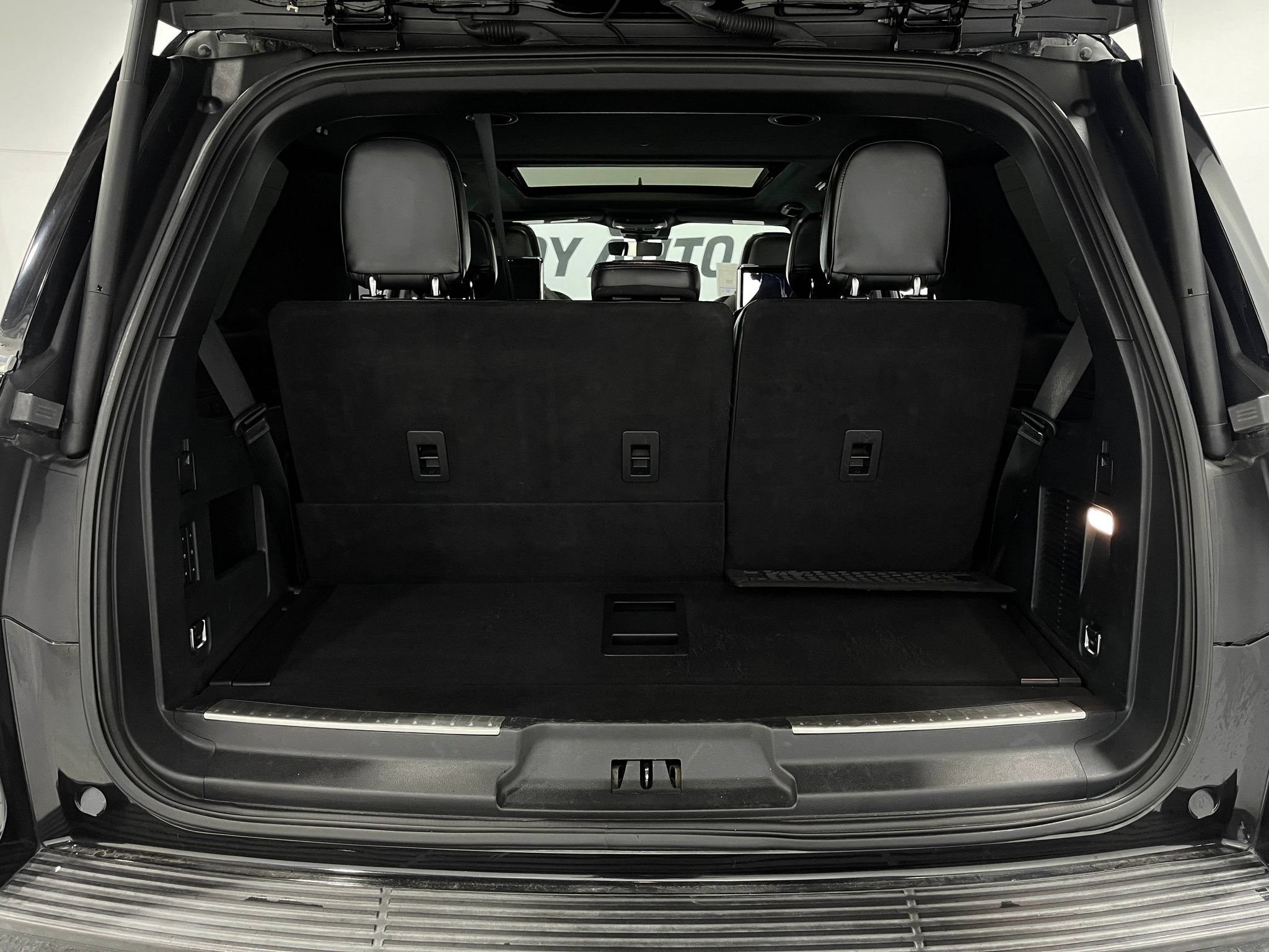 Used 2019 Lincoln Navigator Reserve AWD/4WD image 26