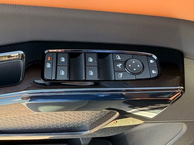 New 2026 Nissan Pathfinder Platinum AWD/4WD image 11