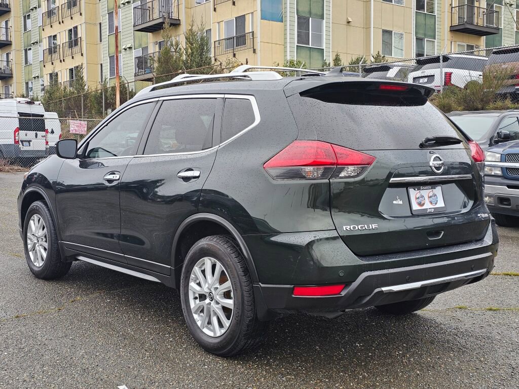 Used 2019 Nissan Rogue SV image 6