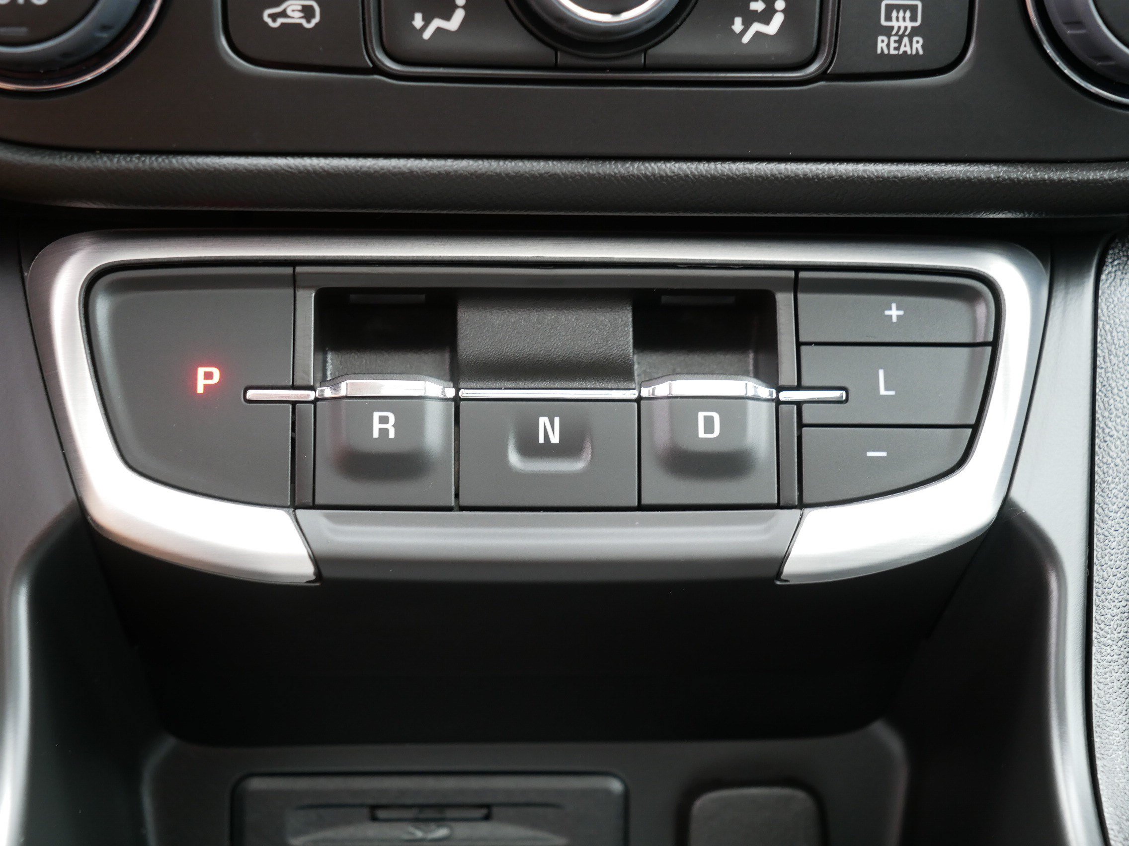 Used 2023 GMC Terrain SLT w/ Infotainment Package II AWD/4WD image 24