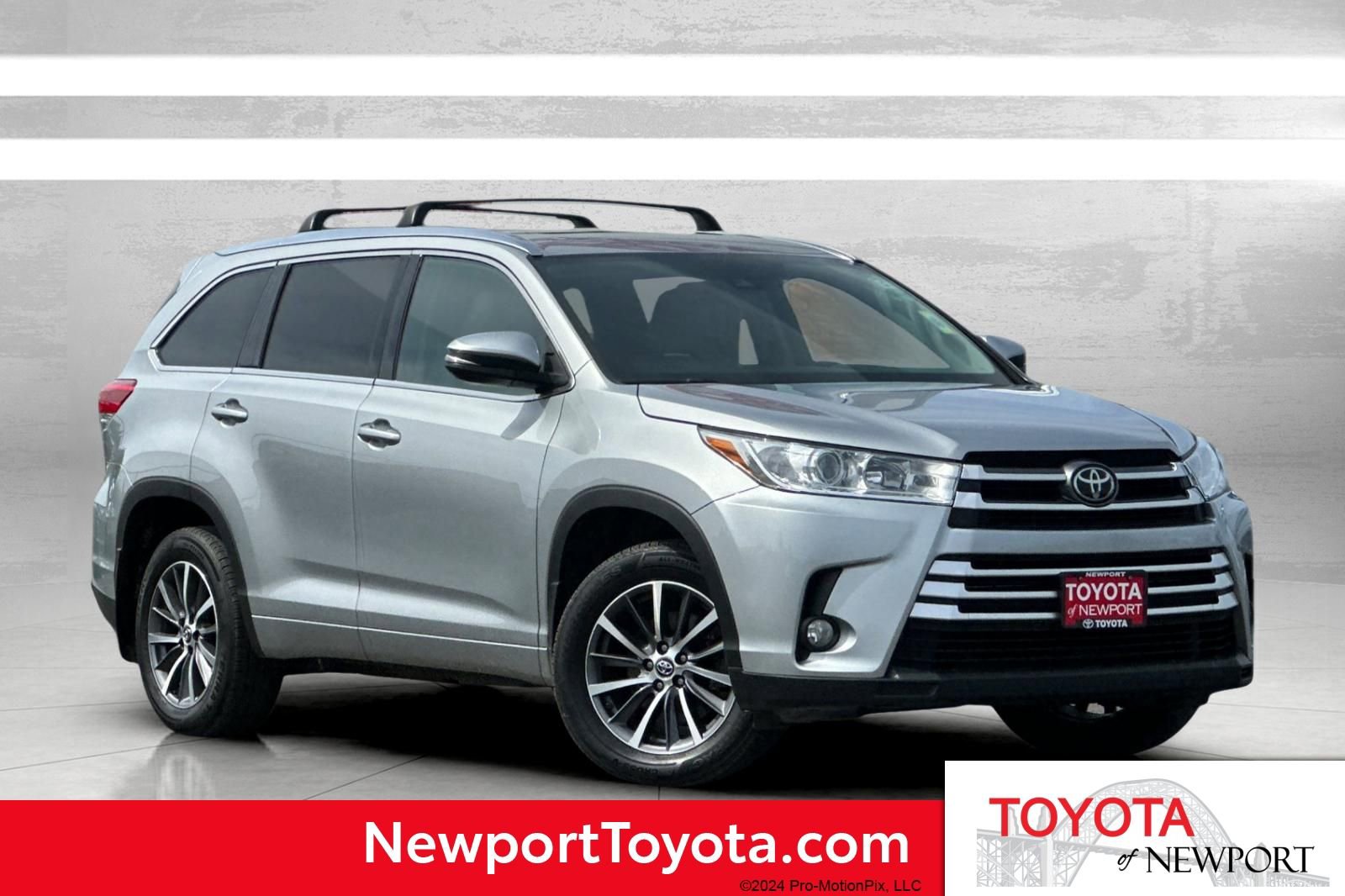 Used 2017 Toyota Highlander XLE AWD/4WD video 1
