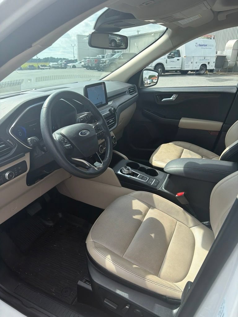 Used 2020 Ford Escape Titanium AWD/4WD image 9
