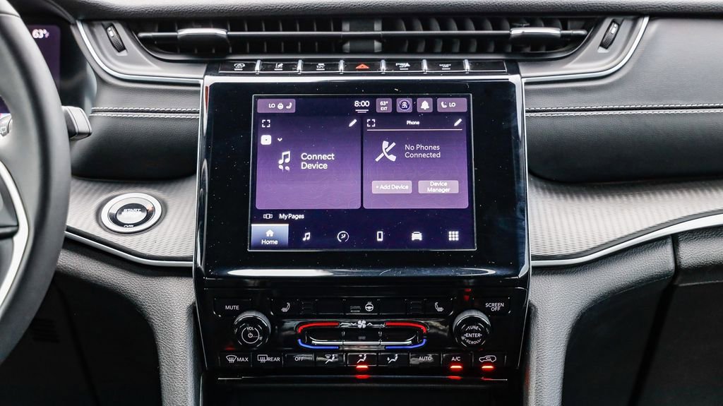 Used 2024 Jeep Grand Cherokee Altitude image 17