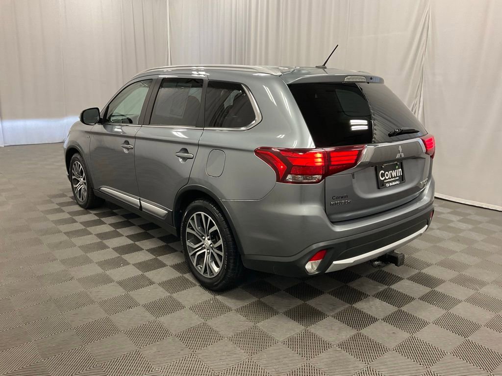 Used 2016 Mitsubishi Outlander GT AWD/4WD image 8