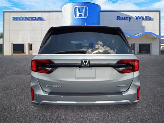 New 2026 Honda Odyssey Touring image 4