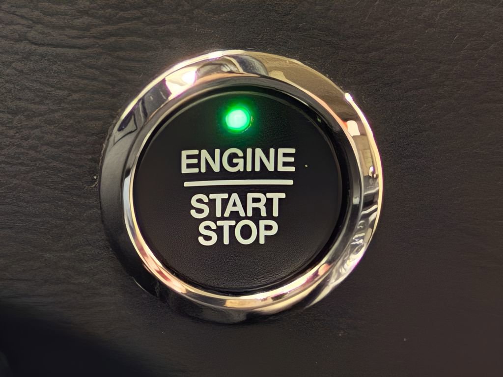 Used 2023 Ford Edge SEL image 23