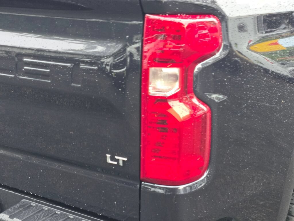 Certified 2024 Chevrolet Silverado 1500 LT AWD/4WD image 8