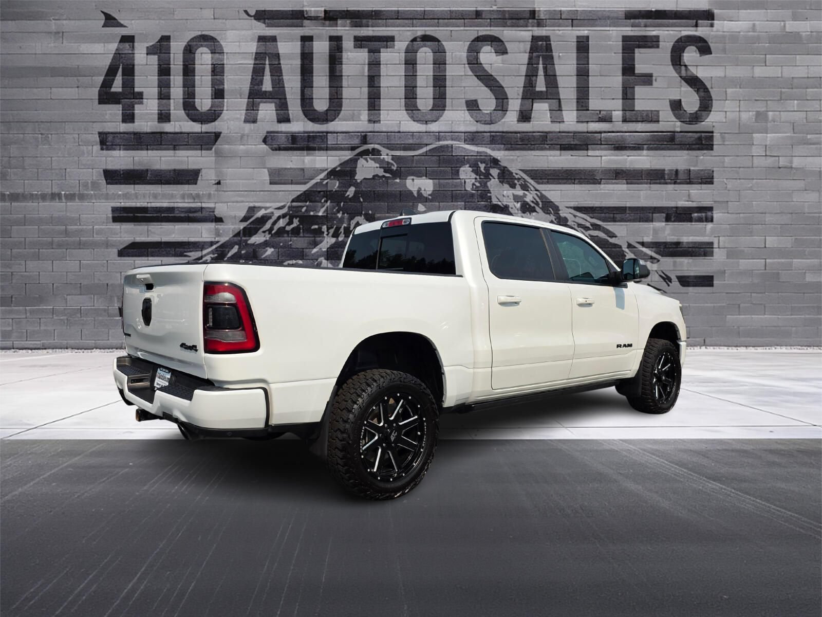 Used 2019 RAM 1500 Sport w/ Advanced Safety Group AWD/4WD image 3