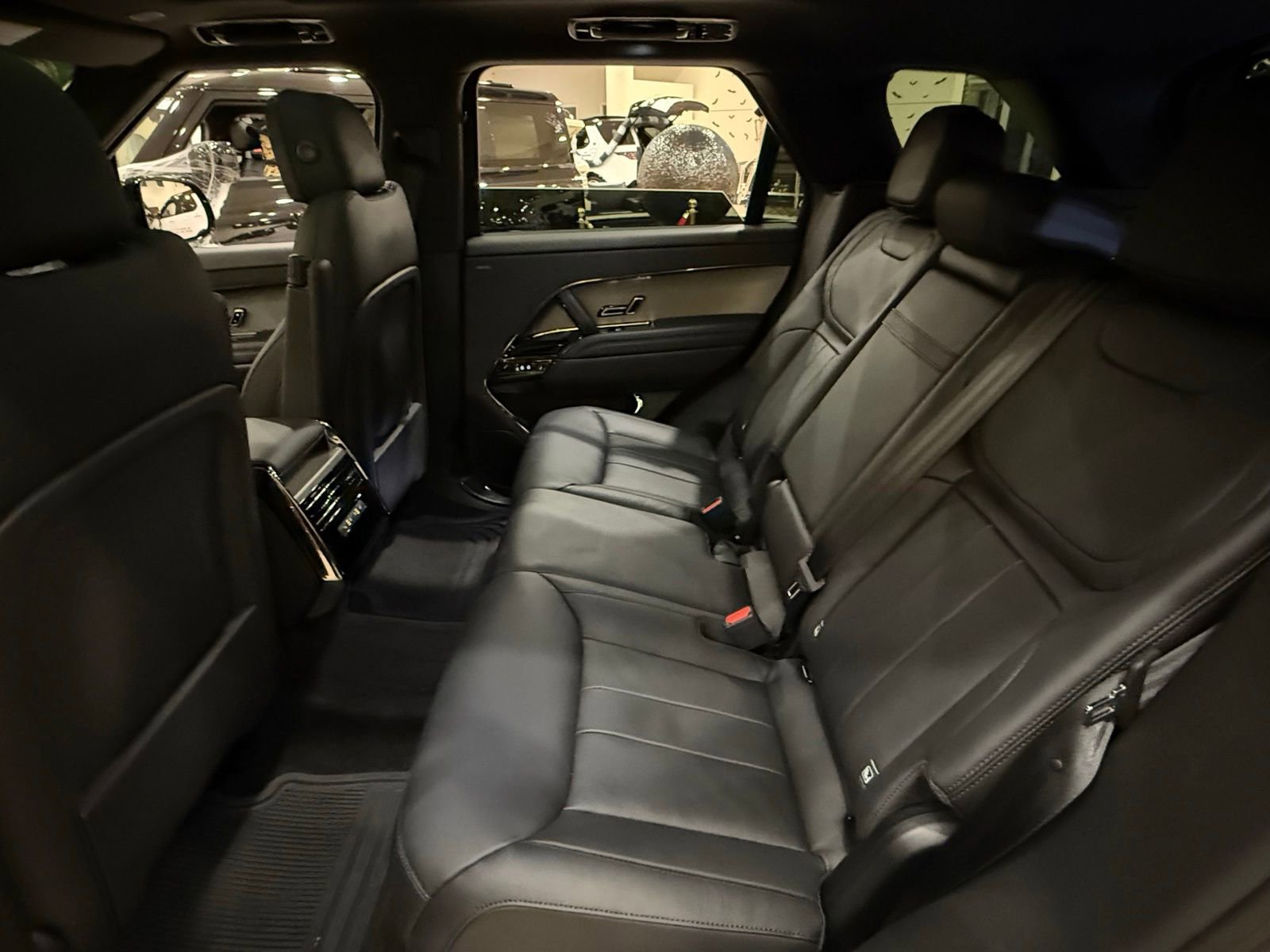 New 2025 Land Rover Range Rover Sport image 14