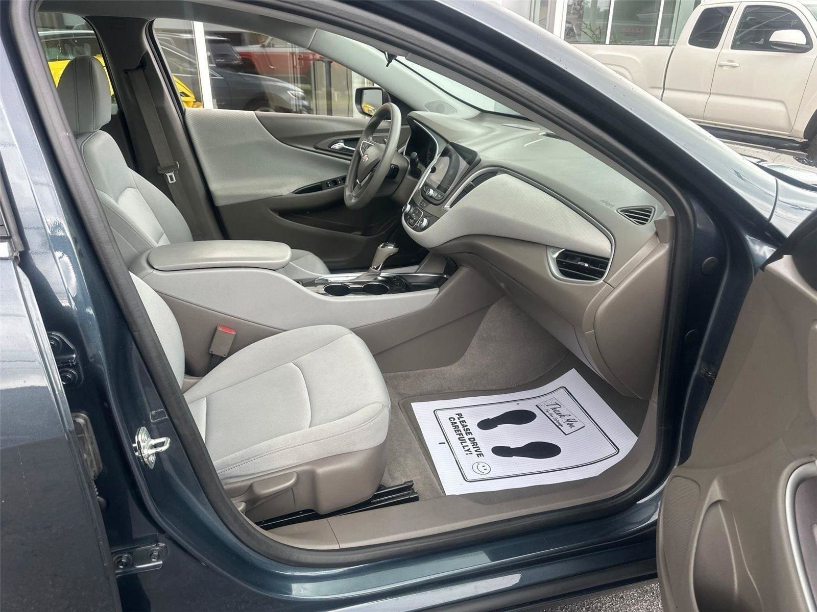 Used 2020 Chevrolet Malibu LS w/ Driver Confidence Package II FWD image 8