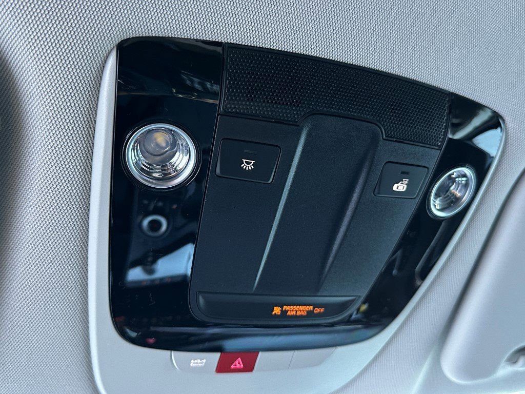 New 2025 Kia EV6 Light w/ Light LR Technology Package image 25