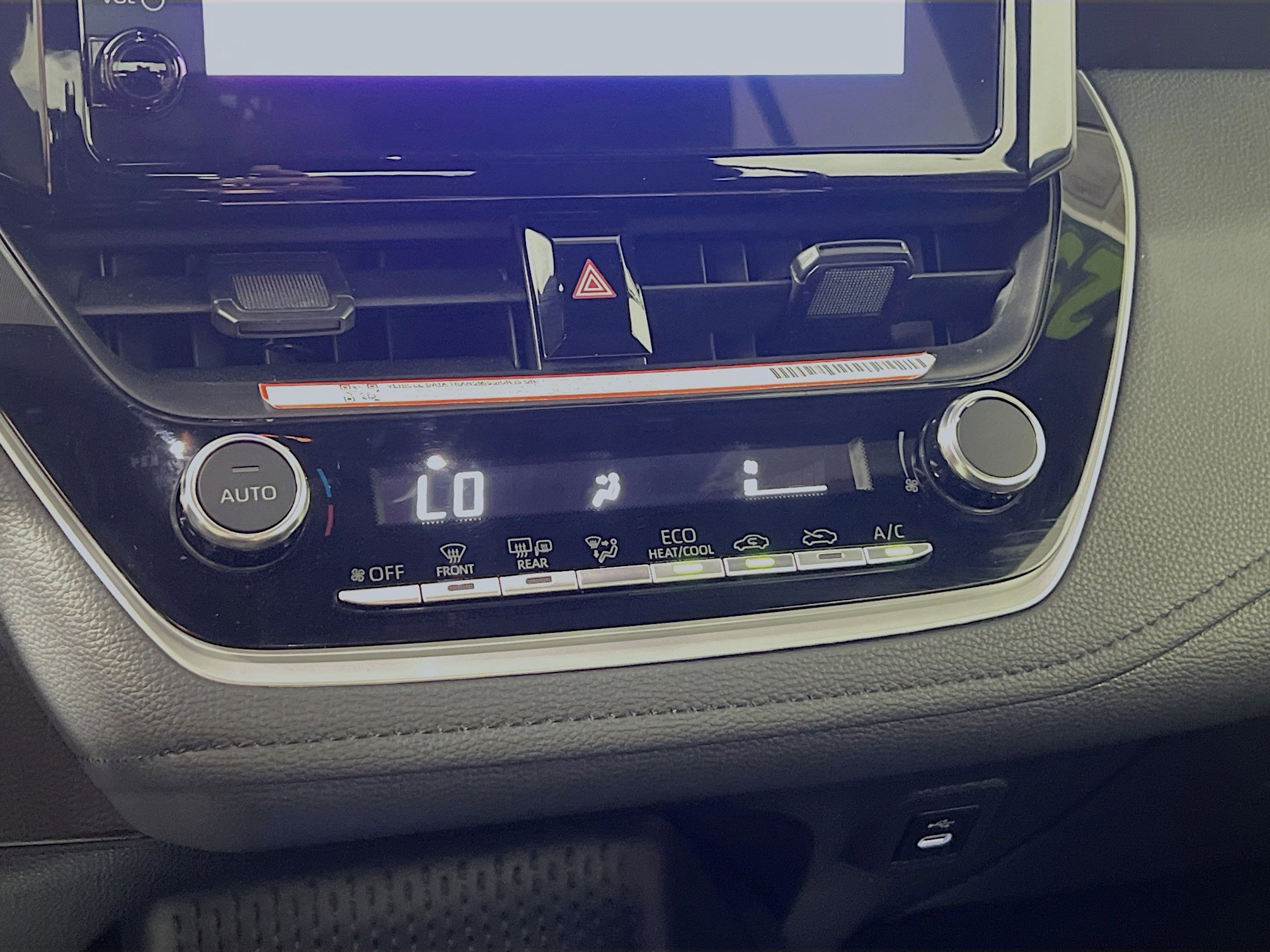 Used 2025 Toyota Corolla SE image 26