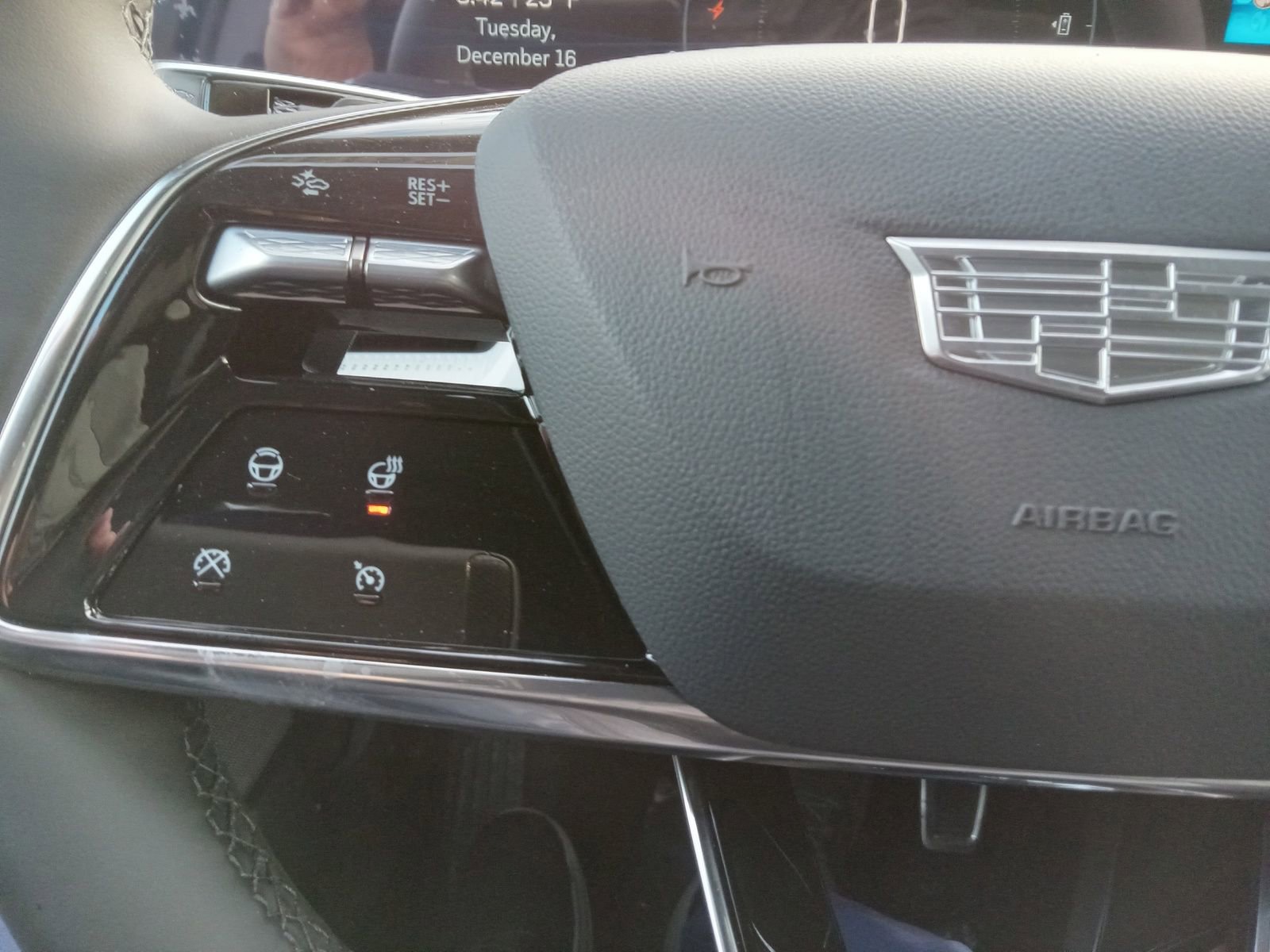 New 2026 Cadillac Optiq Sport 1 image 20