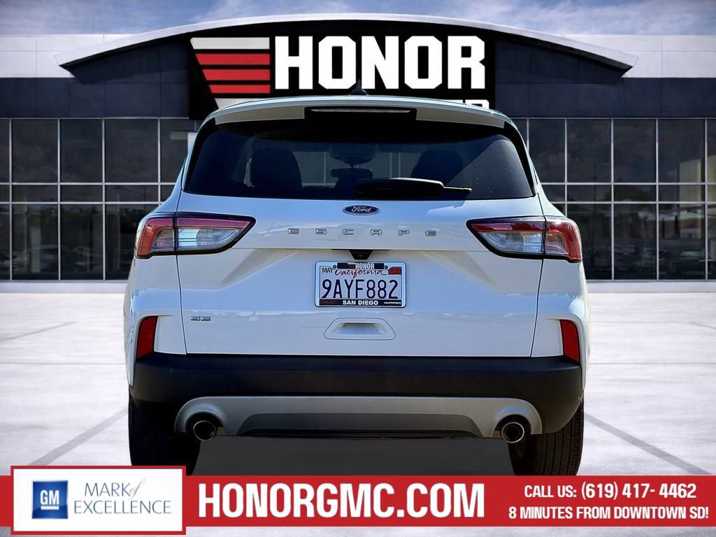 Used 2022 Ford Escape SE image 4