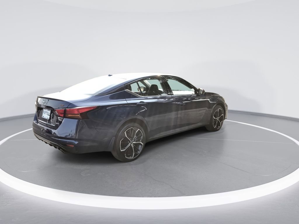 Used 2024 Nissan Altima 2.5 SR image 8