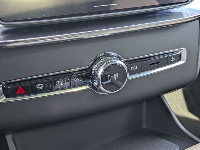 New 2026 Volvo XC90 T8 Plus w/ Protection Package image 8