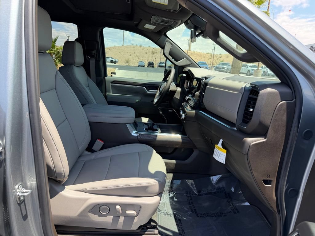 New 2026 GMC Sierra 2500 SLT w/ SLT Premium Package AWD/4WD image 15
