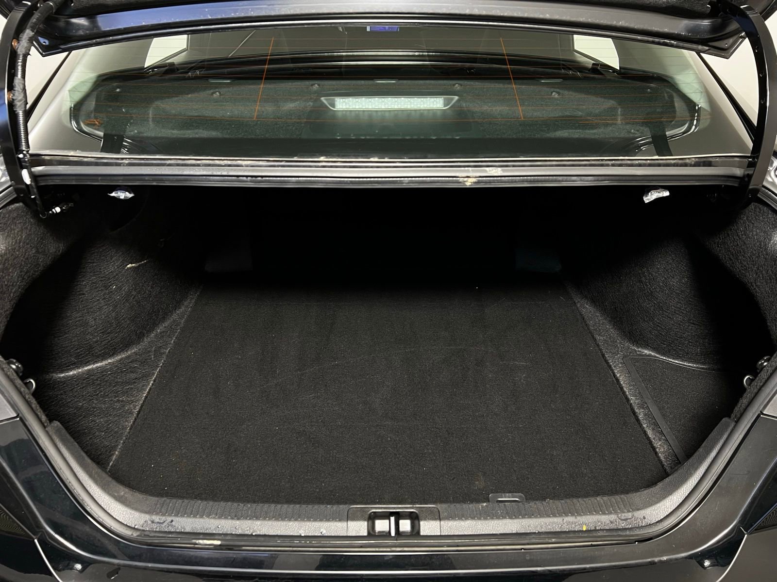 Used 2025 Toyota Camry LE image 23