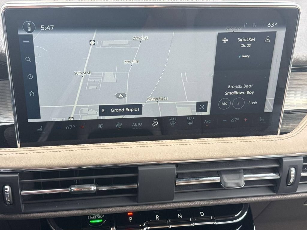 Certified 2023 Lincoln Corsair AWD w/ Equipment Group 101A image 24