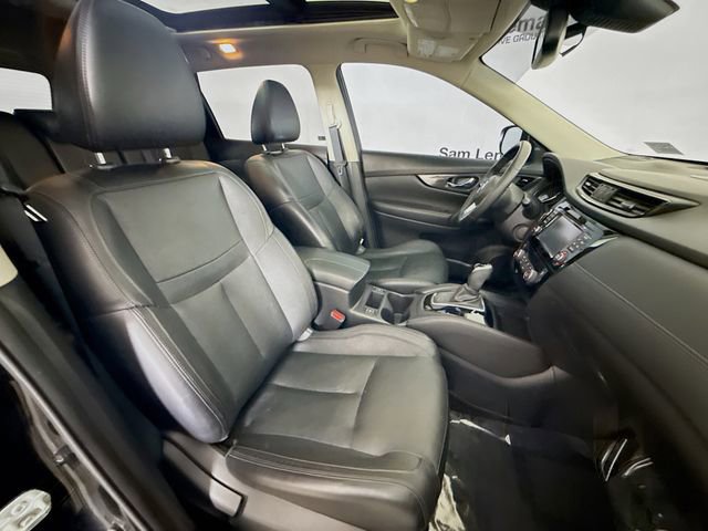 Used 2017 Nissan Rogue SL w/ SL Premium Package FWD image 29