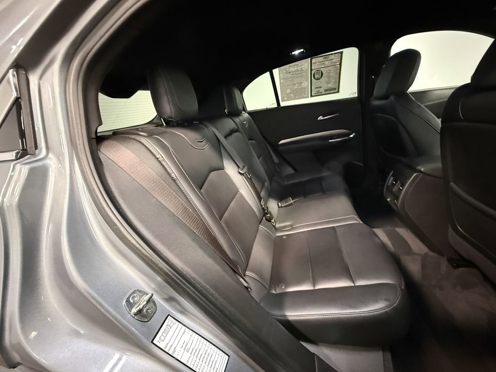 Used 2023 Cadillac XT4 Premium Luxury image 15