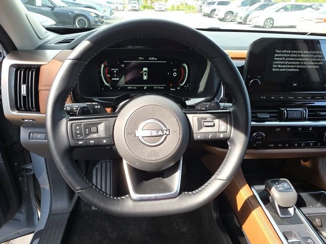 Used 2025 Nissan Pathfinder Platinum w/ Cargo Package image 16