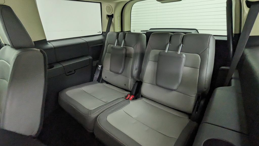 Used 2019 Ford Flex Limited w/ Limited Appearance Package AWD/4WD image 38