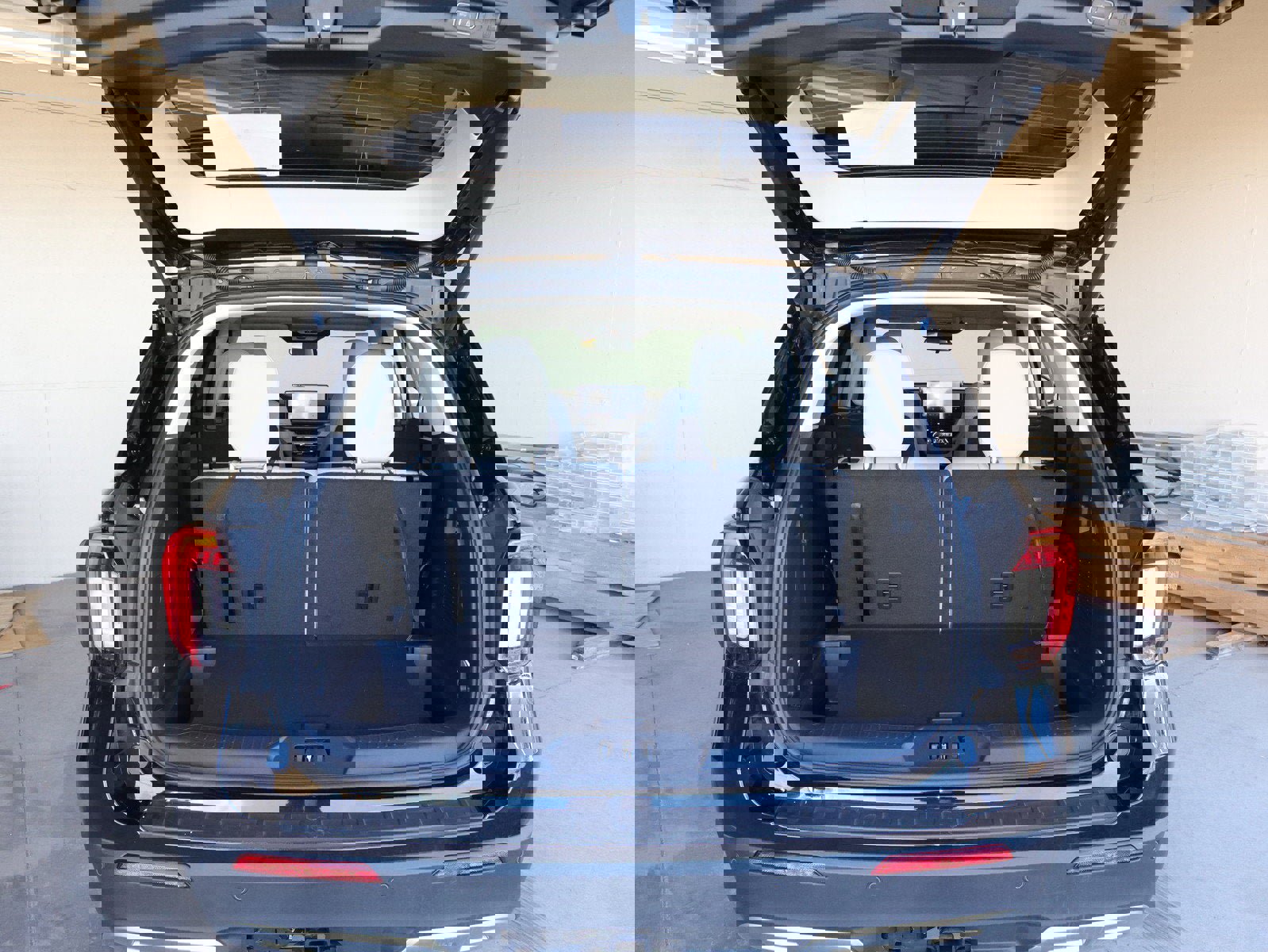 New 2025 Ford Explorer Active w/ Active Comfort Package image 48