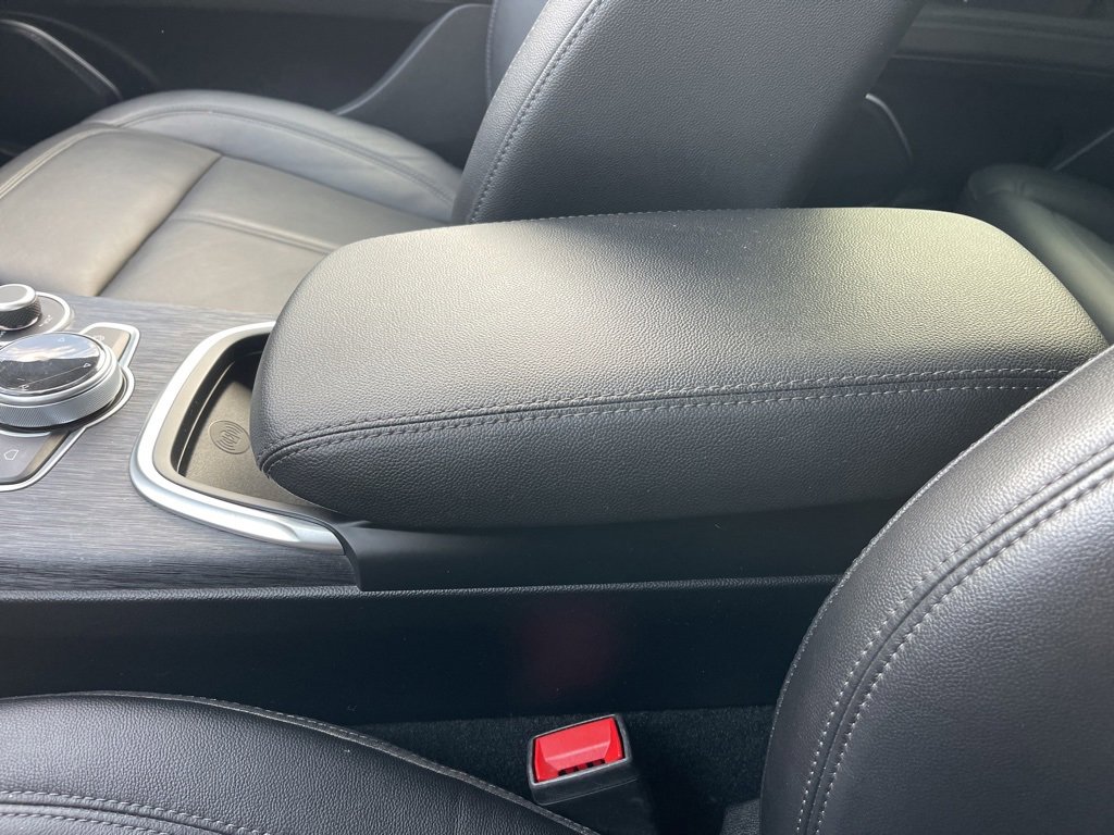 Used 2022 Alfa Romeo Stelvio Sprint image 18