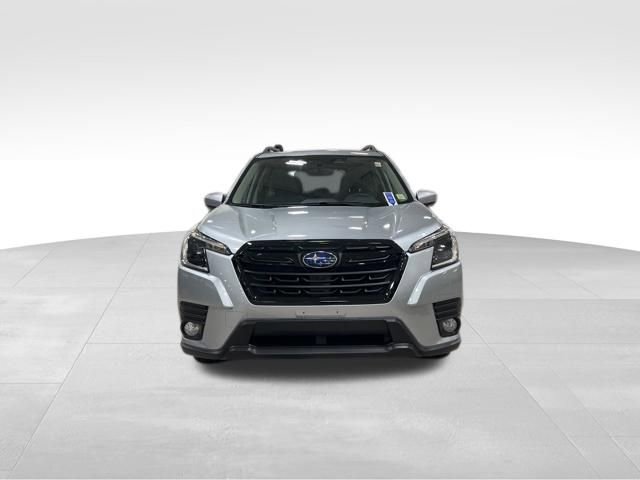Certified 2023 Subaru Forester Premium image 4