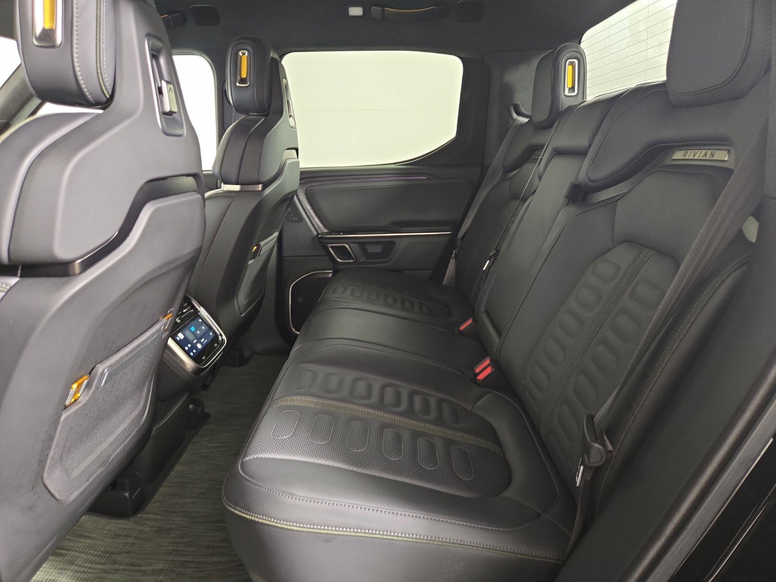 Used 2024 Rivian R1T Adventure image 21