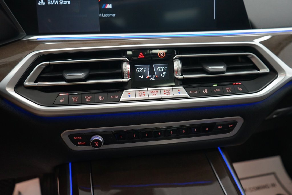 Used 2020 BMW X7 xDrive40i w/ Premium Package AWD/4WD image 45