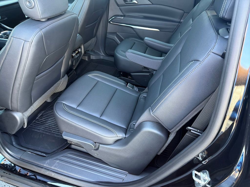New 2026 Chevrolet Traverse LT w/ Driver Confidence Package image 24
